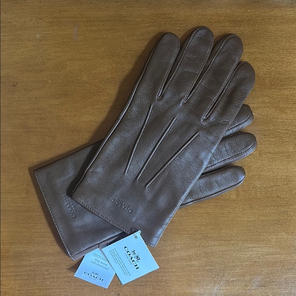 Coach Brown Leather Women's Gloves - Picture 1 of 1